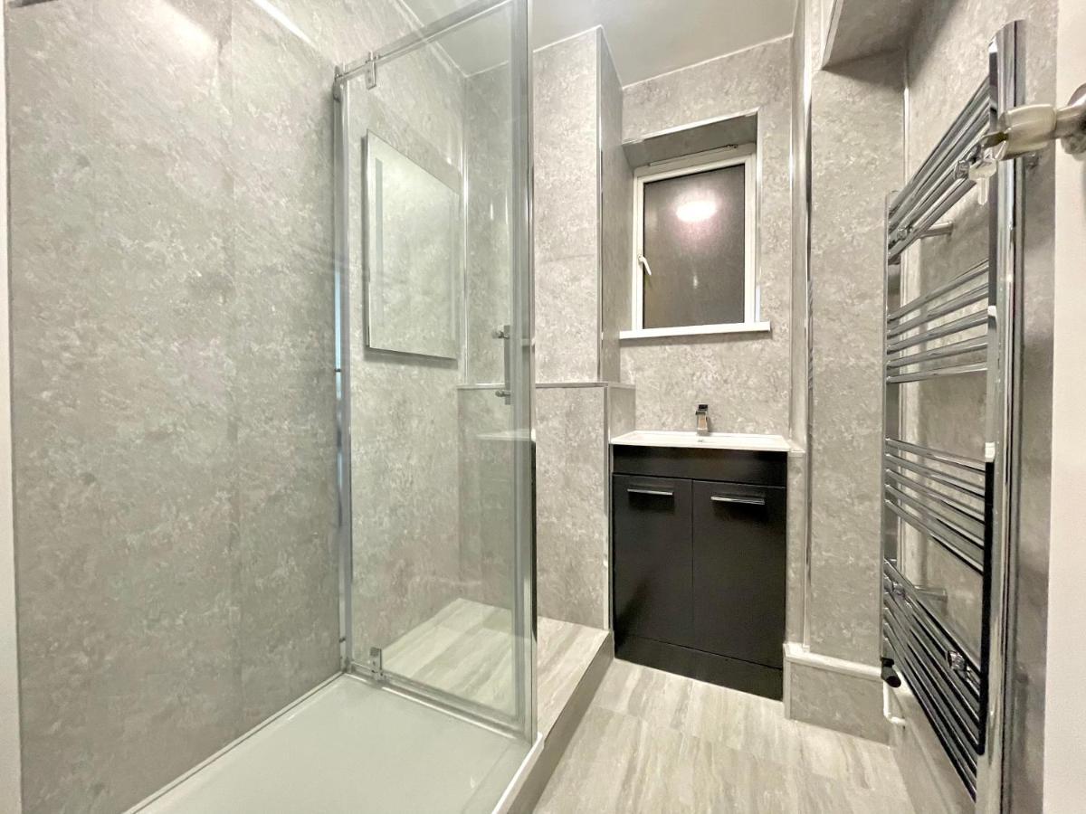 Fabulous 3 Bedroom Flat Sleeps 6 Londres Exterior foto