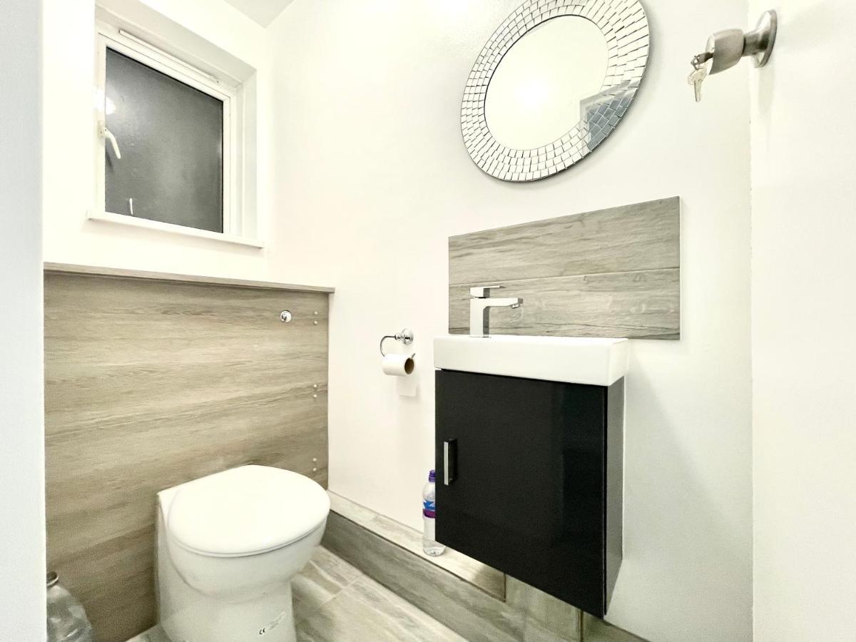 Fabulous 3 Bedroom Flat Sleeps 6 Londres Exterior foto